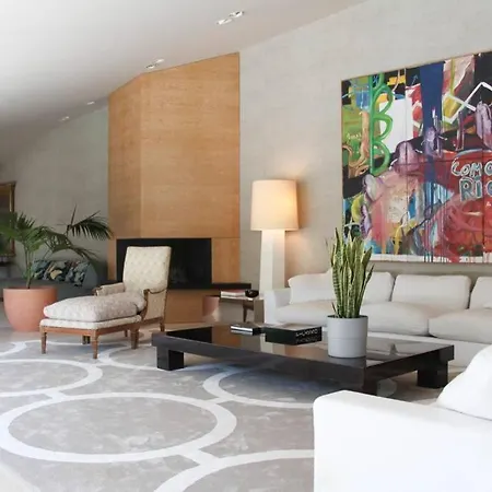 Boomerang House - Luxury House Next To City Park Villa *