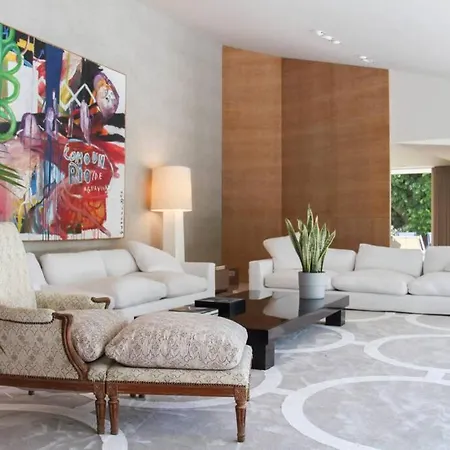 Boomerang House - Luxury House Next To City Park