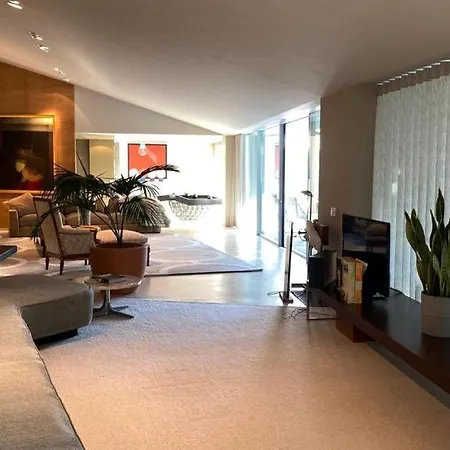 Boomerang House - Luxury House Next To City Park