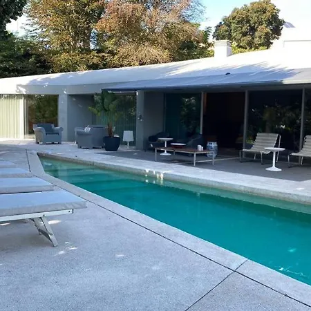 Boomerang House - Luxury House Next To City Park Villa *